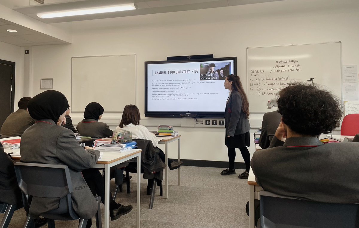 Our Schools of Arts and Social Sciences and Law have collaborated this week on seminars about the UK care system. Dira fostered a debate about the commodification of children in media 👏🏼