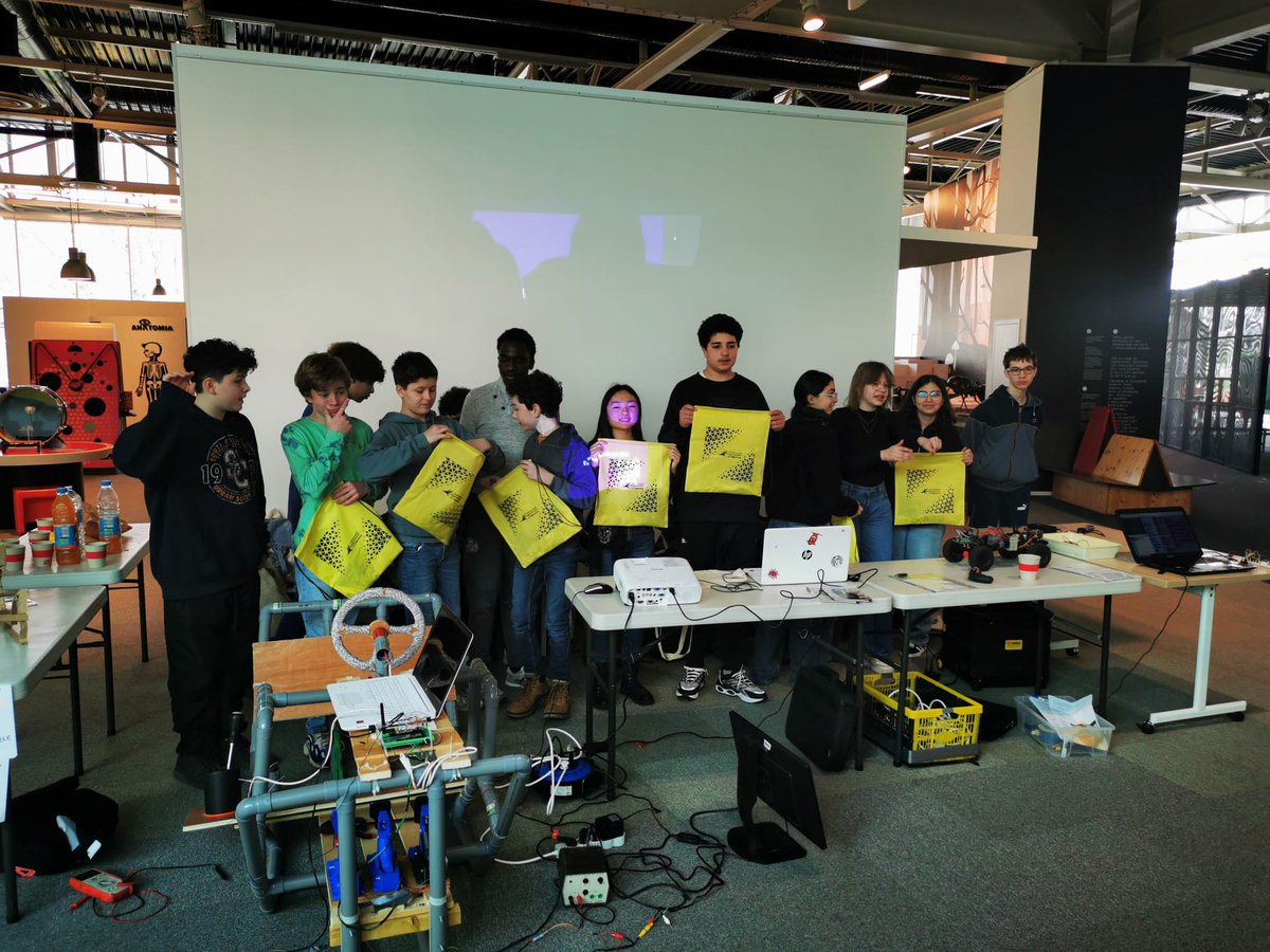 Immense fierté pour nos élèves de l'Atelier scientifique sur <a href="/collegeleclerc/">Collège Leclerc Schiltigheim</a> ! Leur participation à la finale académique du concours Cgénial a aboutit au prix d'honneur. Leur investissement et leur savoir ont impressionné! Bravo à leurs professeurs. <a href="/acstrasbourg/">Académie Strasbourg</a>