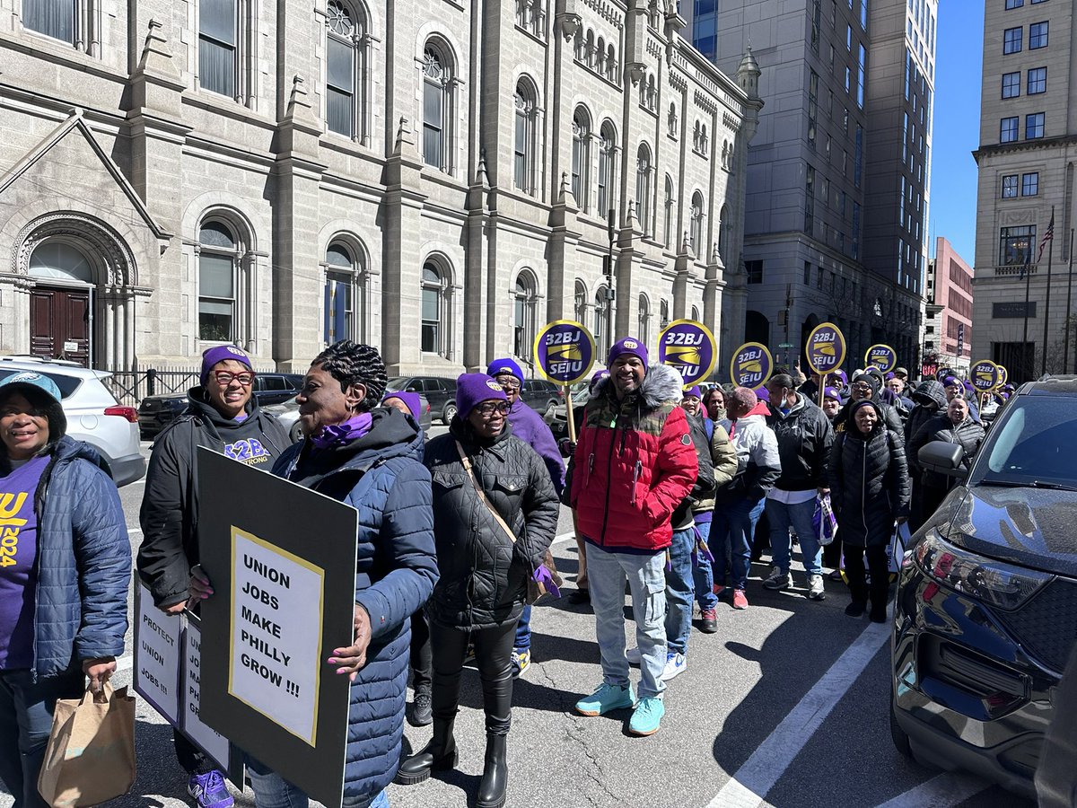 32BJSEIU's tweet photo. @RuePhilaCouncil @cindybassphilly @JimHarrity Just getting started! Displaced worker protections promote responsible contractors, quality standards and provide consideration for existing workers. #RespectUsProtectUs https://t.co/5Gq2FD2VSN
