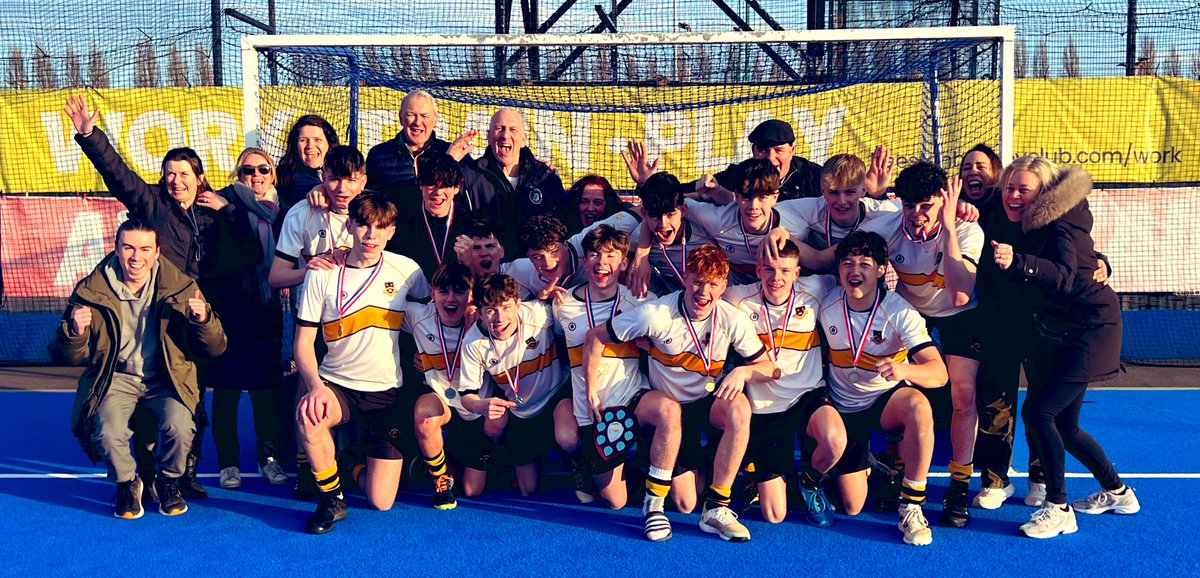 In a great final, it was Caterham who came away 3-0 winners in the @BoysISHC U19 Plate! Goals from Houlton, Wilson and Lumbard secured the title! Shoutout to the loyal group of supporters too!