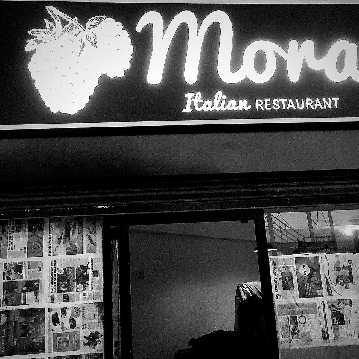 mora_restaurant tweet picture