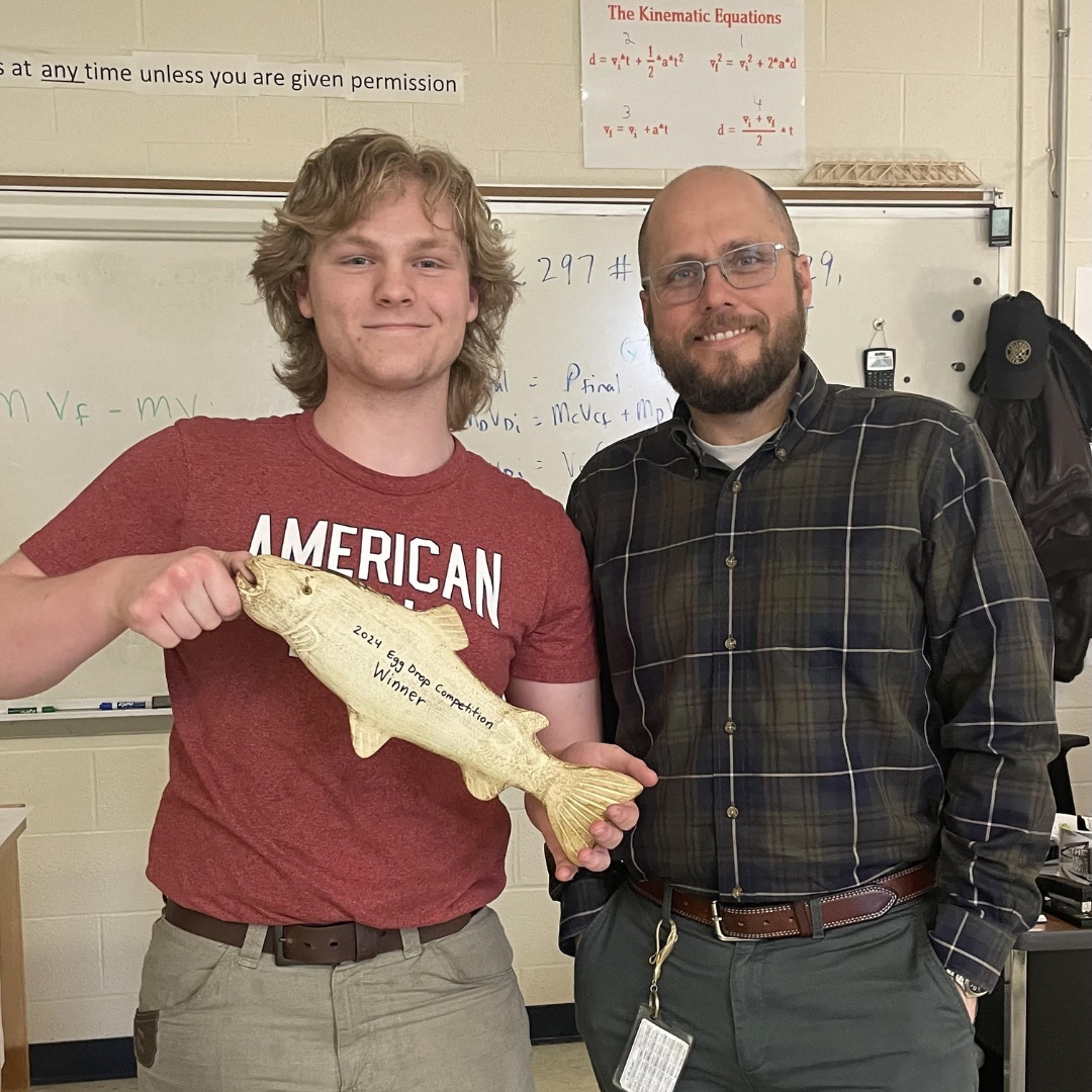 Egg Drop Challenge in Mr. Cashin's Physics Class! Following their impulse-momentum theorem unit, students competed in an egg drop contest! And the winner is .... Josh Ratliff (@BloomCarrollLSD)! 🥚📐 #YourFutureOurFocus