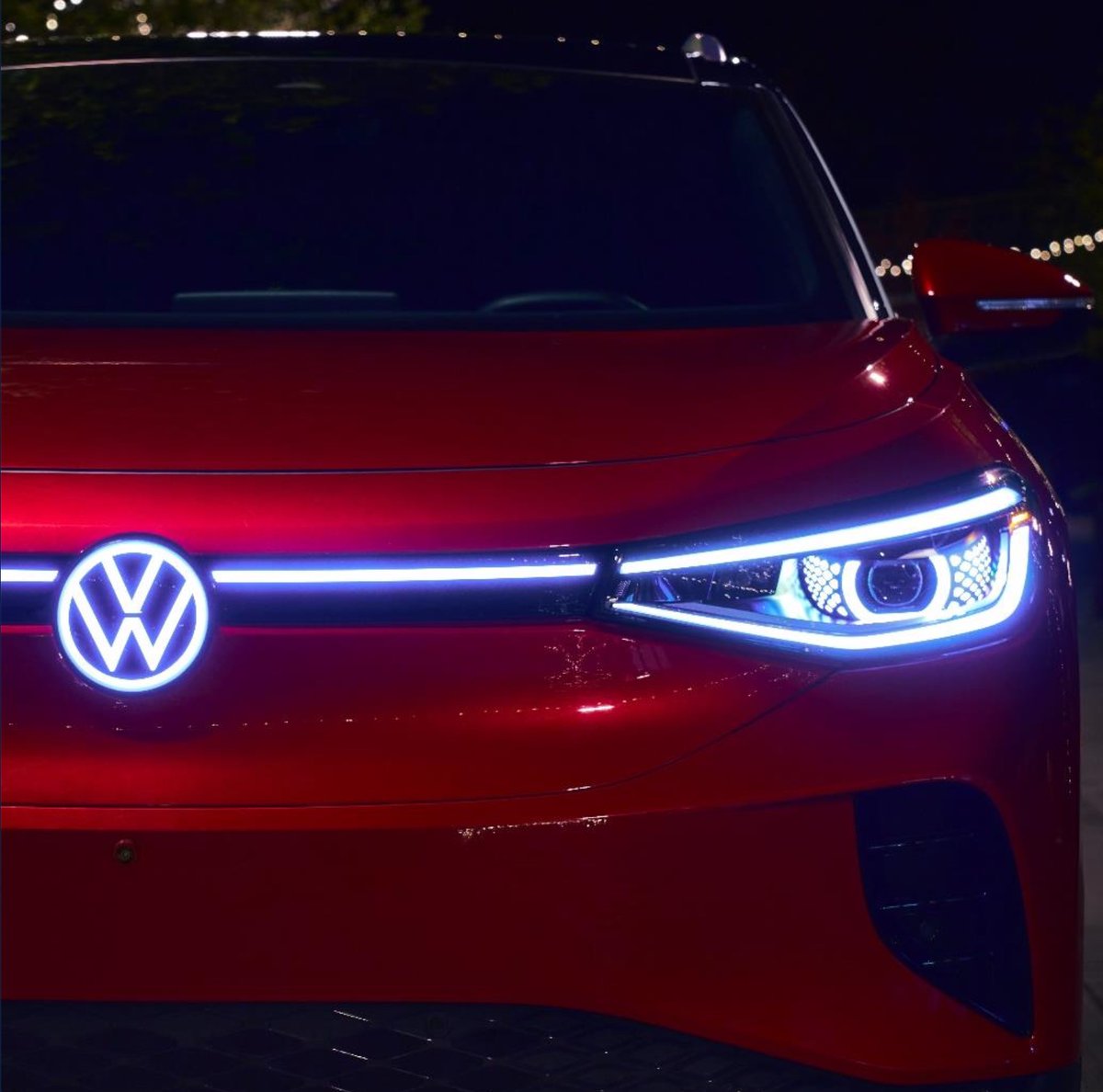 Light up the crowd. (We’re taking our inspo from the all-electric VW ID.4 SUV.) #VWPartner #VW #VWLove