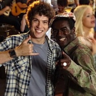 negblack's tweet image. #tbt da época que eu fazia MALHAÇÃO #Conectados (2011) e aprendia muito com essa galera aí! Vcs lembram? Assistiam? Tá sendo reprisada no @canalviva!! 😎 Eu me divertia demais fazendo o Fôjo!!! #VDN