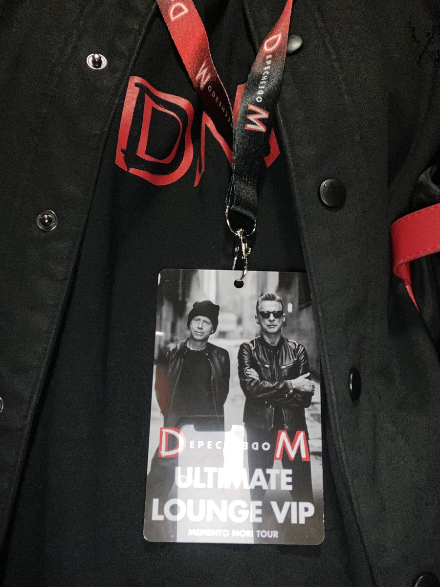 Ross CdZ tweet media