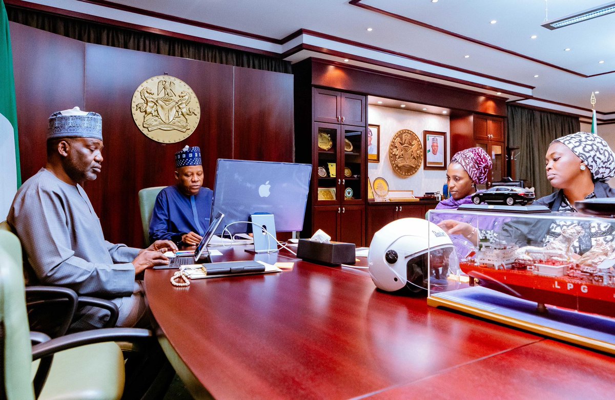 Vice President @KashimSM presided over virtually the 140th National Economic Council (NEC) meeting at the State House, Abuja.