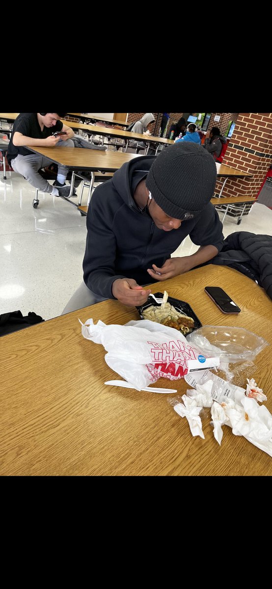 The yearly charge winner Micah Calvin (also defensive MVP) gets his reward for sacrificing his body. The free lunch he chose some jerk shrimp alfredo(different choice than past winners) @IKECardinals @Abrams10Aj @mikecurta @AyipeySalinas @PippenDarrion