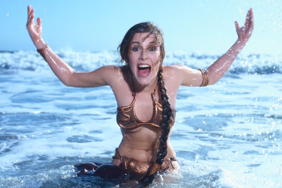 Today's TV pick: #ALifeInTenPictures returns with a profile of the one and only Carrie Fisher, offering a tender sketch of a life that packed a lot in. 9pm on BBC Two and out now on iPlayer 

radiotimes.com/programme/b-8w…