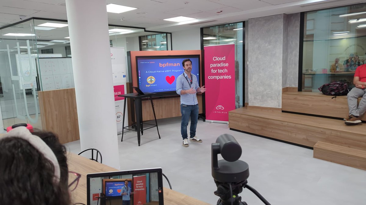 MadridDevops's tweet image. Empieza la charla de #madrid_devops sobre eBPF con @danielmellado_ en las oficinas de @jotelulu .