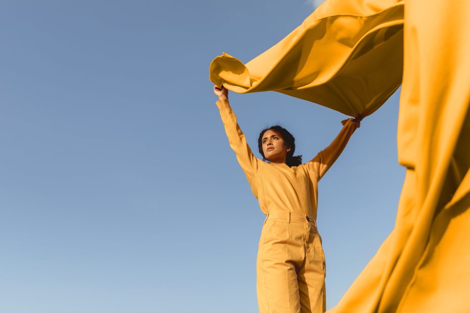 crisisambientl's tweet image. La verdadera moda sostenible viene con tres reglas: Calidad, cuidado y reutilización. ¡Hagamos de la sostenibilidad la tendencia más hot! #ModaEco #Sostenibilidad