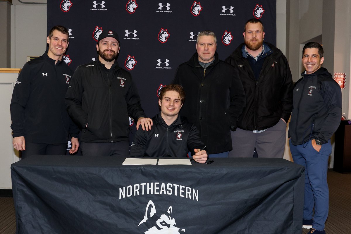 Northeastern Men’s Hockey tweet media