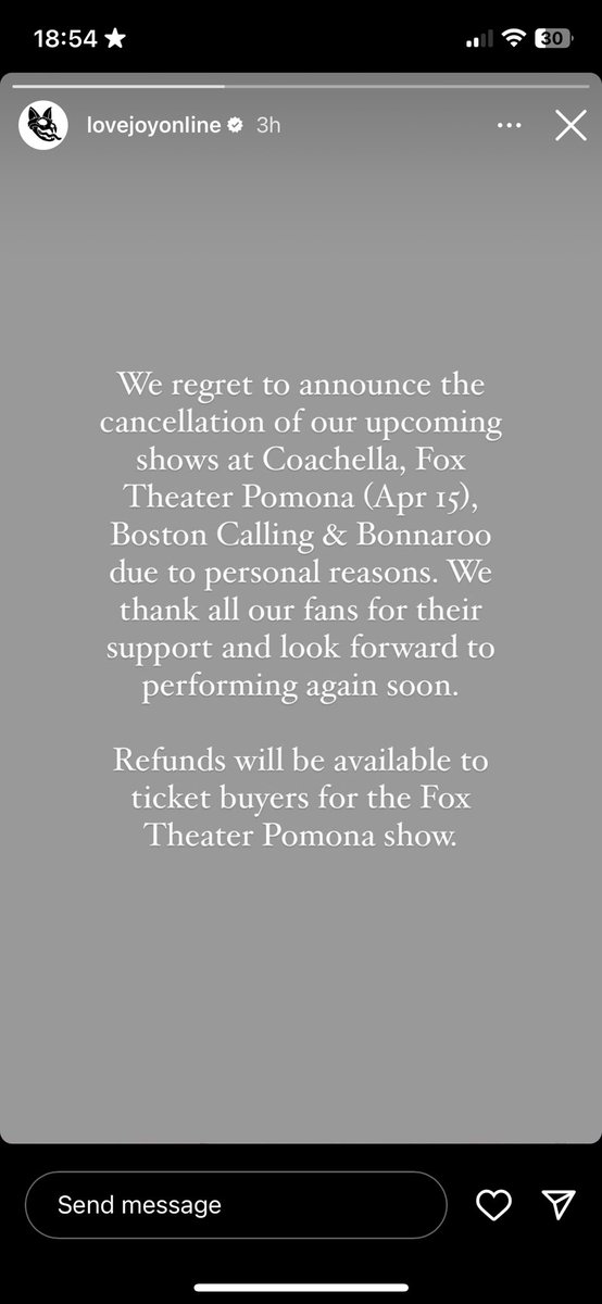 alex1sbatman's tweet photo. They are still going to perform?? https://t.co/62x4bdgJyy