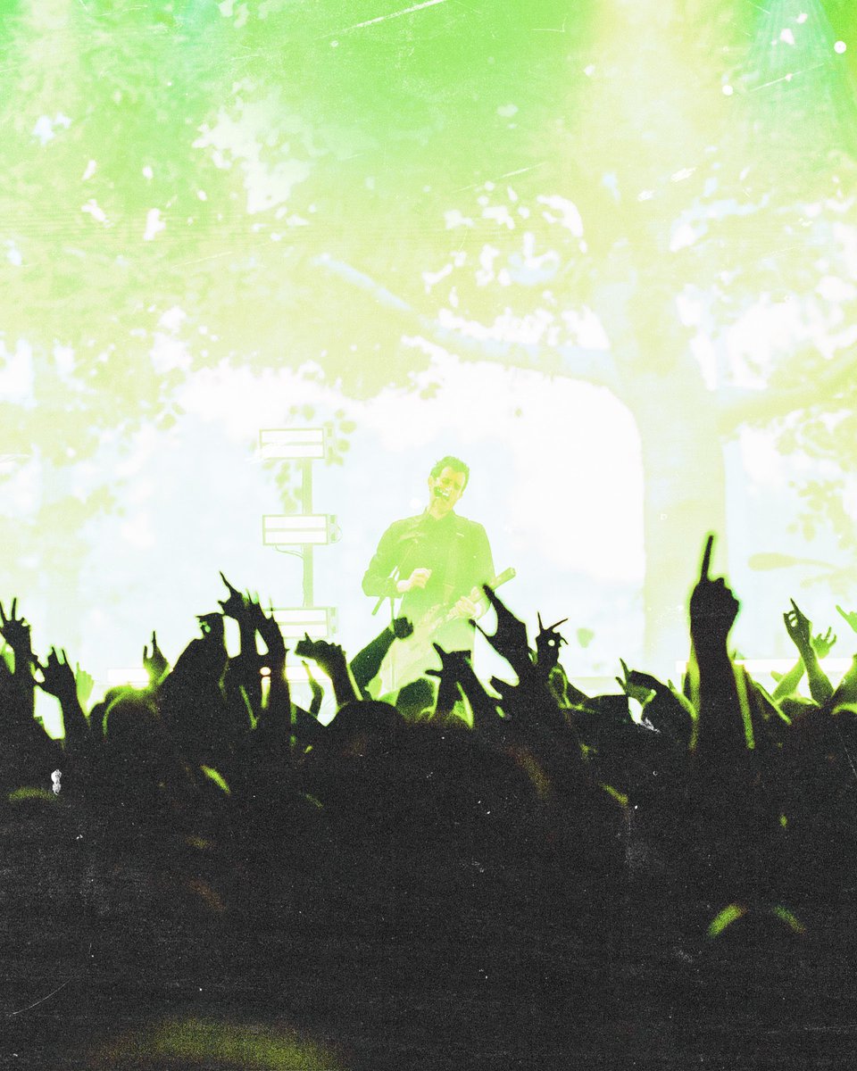 Pendulum tweet media