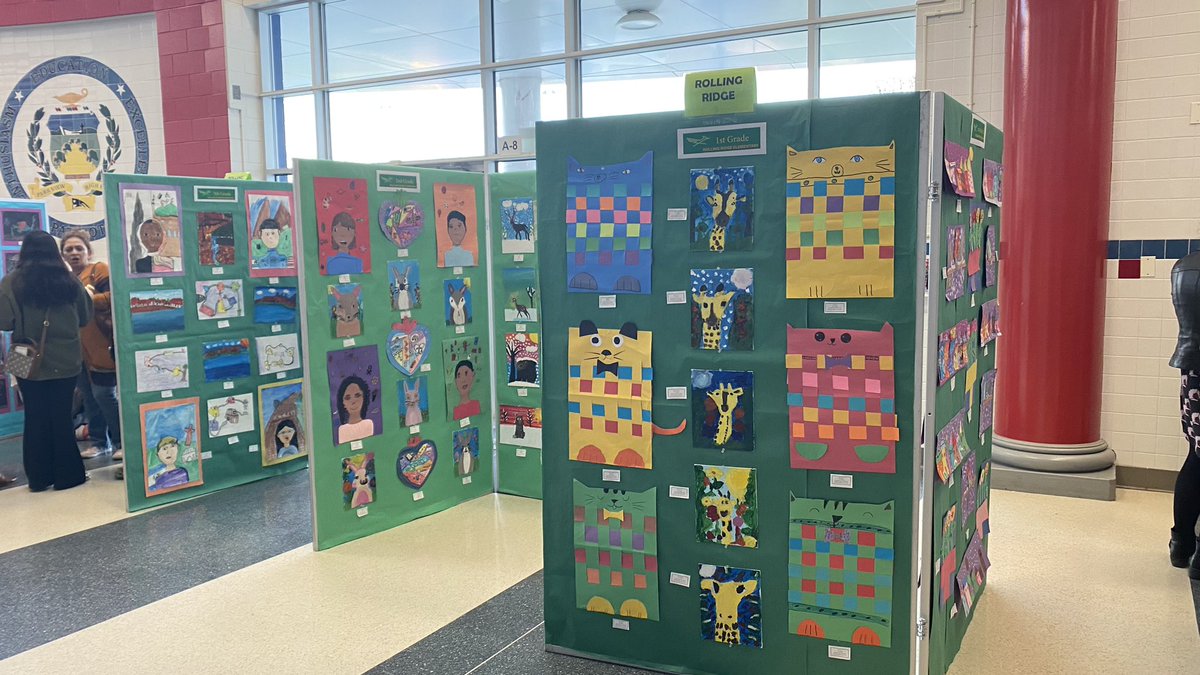 olisanc's tweet photo. The artistic talent of several roadrunners was showcased during the annual Fine Arts Night yesterday evening at Park View HS. @RRD_LCPS @RRD_Principal @LCPSVisualArts @NicoleMak11 @Youthartmonth https://t.co/yf7QCj0XtM