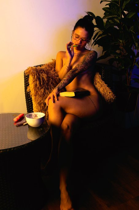https://t.co/zXj40BDUOq<a href="/tag/model"class="tags"><span>#model</span></a><a href="/tag/sexy"class="tags"><span>#sexy</span></a><a href="/tag/hermosa"class="tags"><span>#hermosa</span></a><a href="/tag/onlyfans"class="tags"><span>#onlyfans</span></a><a href="/tag/sombrillas"class="tags"><span>#sombrillas</span></a>