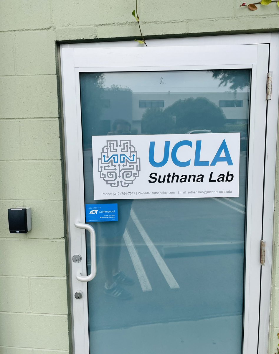 Had an amazing time visiting Prof. Nanthia Suthana’s (@SuthanaLab) unbelievable lab at UCLA! Feeling energised and inspired after learning about the groundbreaking and innovative VR and real-world studies happening here. Can’t wait to collaborate. Thanks for having me! 🫶🧠