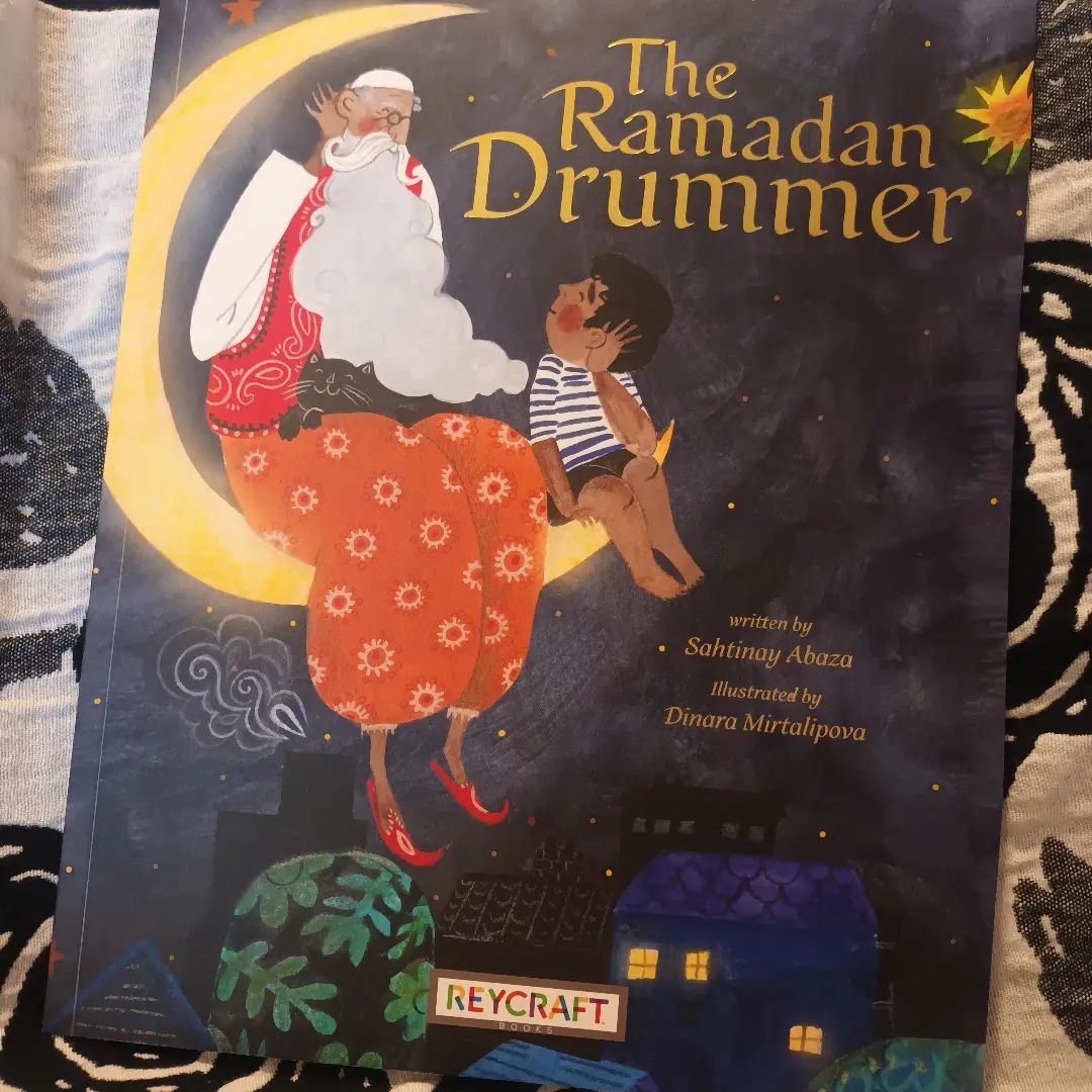 The Ramadan Drummer @abazabooks @mirdinara is a beautiful pb celebrating this centuries old tradition. It’s also about kindness & community with truly heartwarming messages, & there are enlightening, heartfelt author & illustrator notes in the back. Hugely recommended 🌘✨️