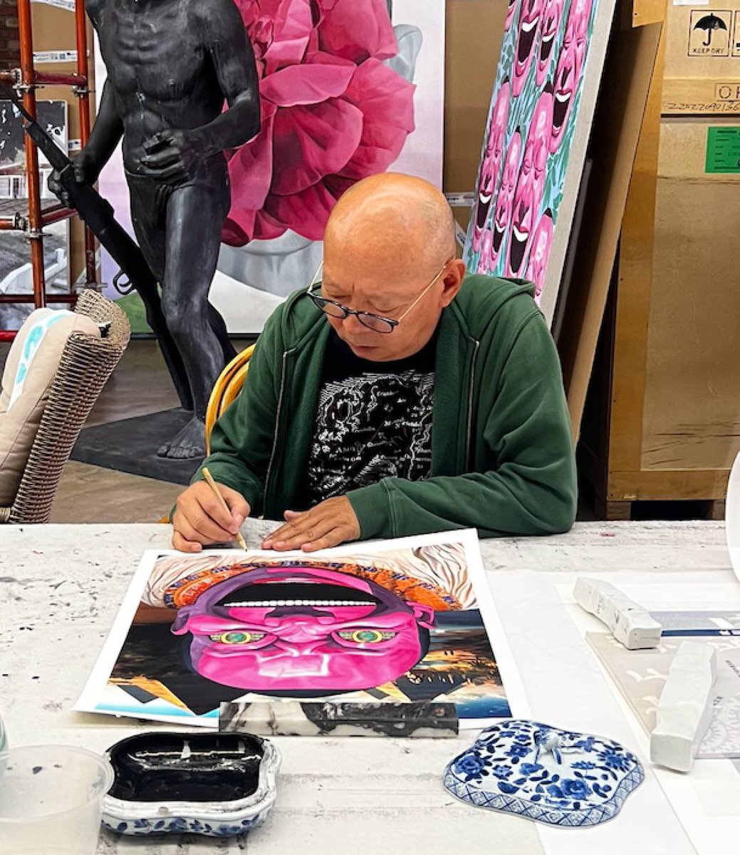 LiveArtX's tweet image. 📣Calling all @yueminjun001 Yue Minjun fans! We will give away 2 prints to two lucky collectors. To participate, all you need to do is:

1️⃣ Collect a Boundless nft
2️⃣Like &amp;amp; retweet

Winner will be selected on Monday 9AM EST

Are you ready? 🔥