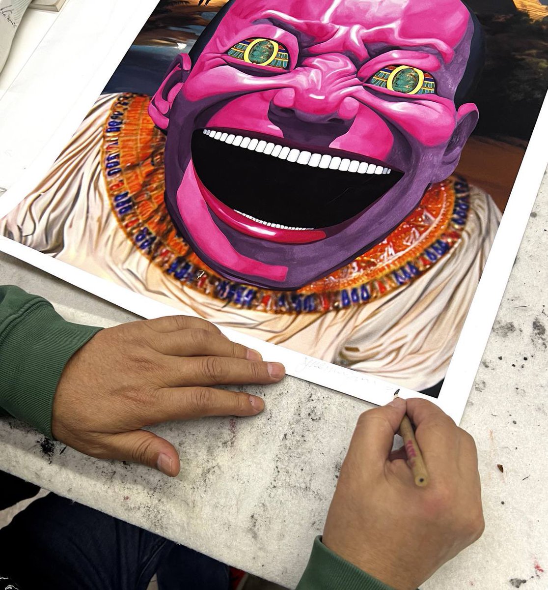 LiveArtX's tweet image. 📣Calling all @yueminjun001 Yue Minjun fans! We will give away 2 prints to two lucky collectors. To participate, all you need to do is:

1️⃣ Collect a Boundless nft
2️⃣Like &amp;amp; retweet

Winner will be selected on Monday 9AM EST

Are you ready? 🔥