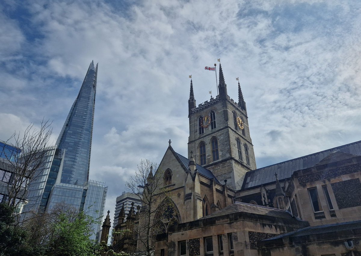 To mark the start of Holy Week, I'll be playing an organ meditation @Southwarkcathed on Monday 25th, 1.20pm. Music will be interspersed with sections of the poem The Dream of the Rood, read by Canon Precentor Kathryn Fleming. I, for one, am hugely excited about this. Free entry!