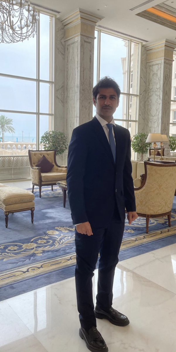 بفضل الله وتوفيقه وكرمه . .

حصلت على درجة الدكتوراة - في تخصص المناهج وطرق التدريس العامة بتقدير امتياز مع مرتبة الشرف

أسال الله أن يحقق أمانيكم 💐