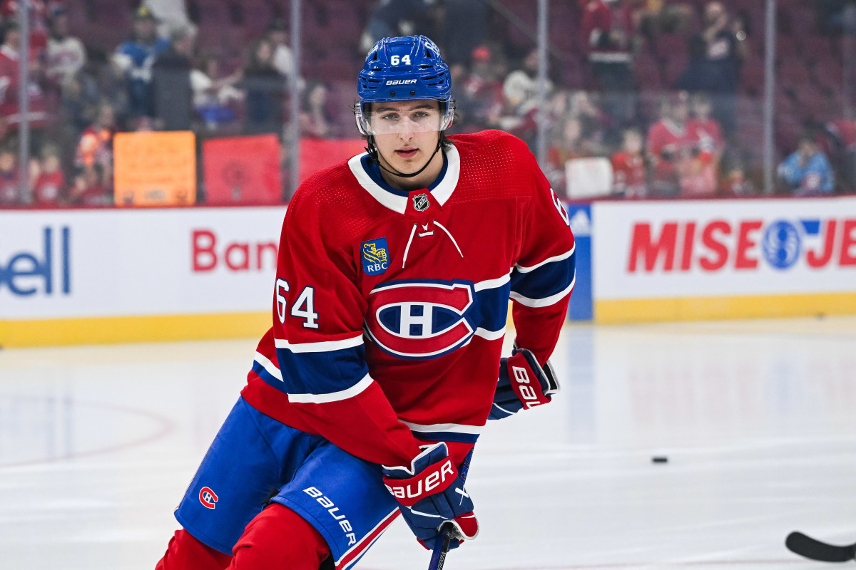 David Reinbacher: A Video Analysis Thread

The #GoHabsGo 5th overall selection in the #2023NHLDraft hasn't had the smoothest of D+1 seasons so far but still projects as a reliable, mobile, shutdown top 4 defenceman with significant upside as a breakout passer.