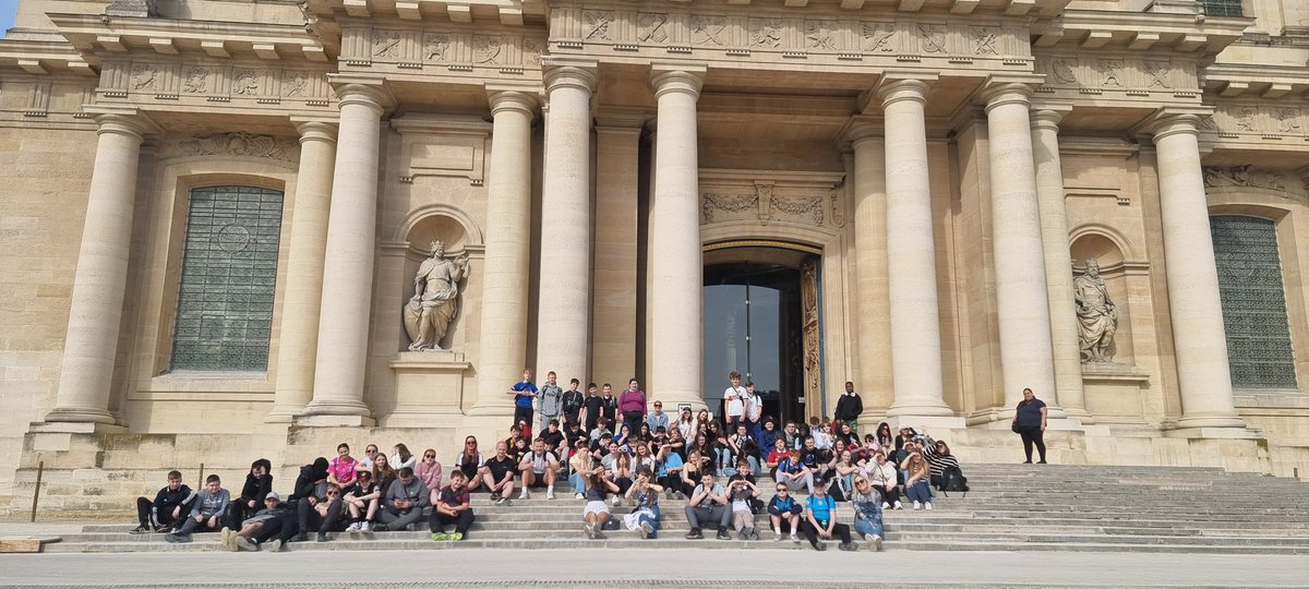 TMCHull's tweet photo. This afternoon students learnt more about Les Invalides,The Army Museum and they saw the tomb of Napoleon Bonaparte.

Students have also been on the 56th floor to see the entire Paris. 

A fun filled day for all involved! 🇫🇷 https://t.co/yGqa3Wgwja