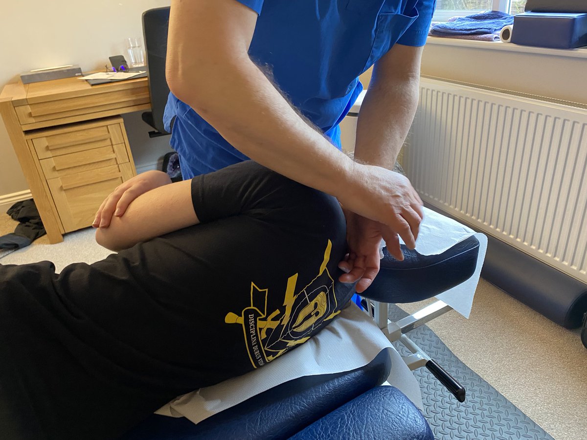 Hi! It’s Alex! Much needed treatments with Paul this evening.  Only made possible because of human kindness. 💪🏻🦿#AlexandersJourney #CancerRehab #Physiotherapy #PhysicalTherapy #Chiropractic