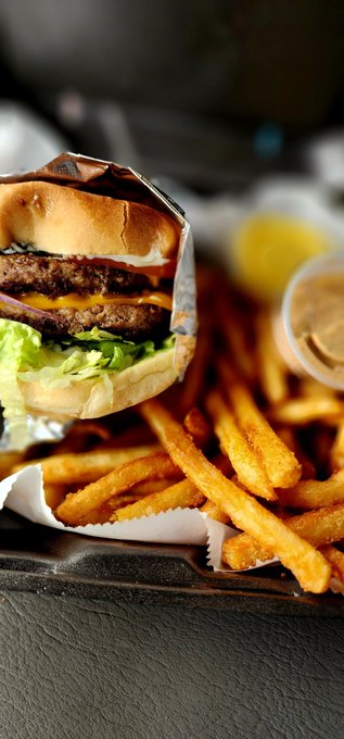 Lunch https://t.co/0yODvqJvdG