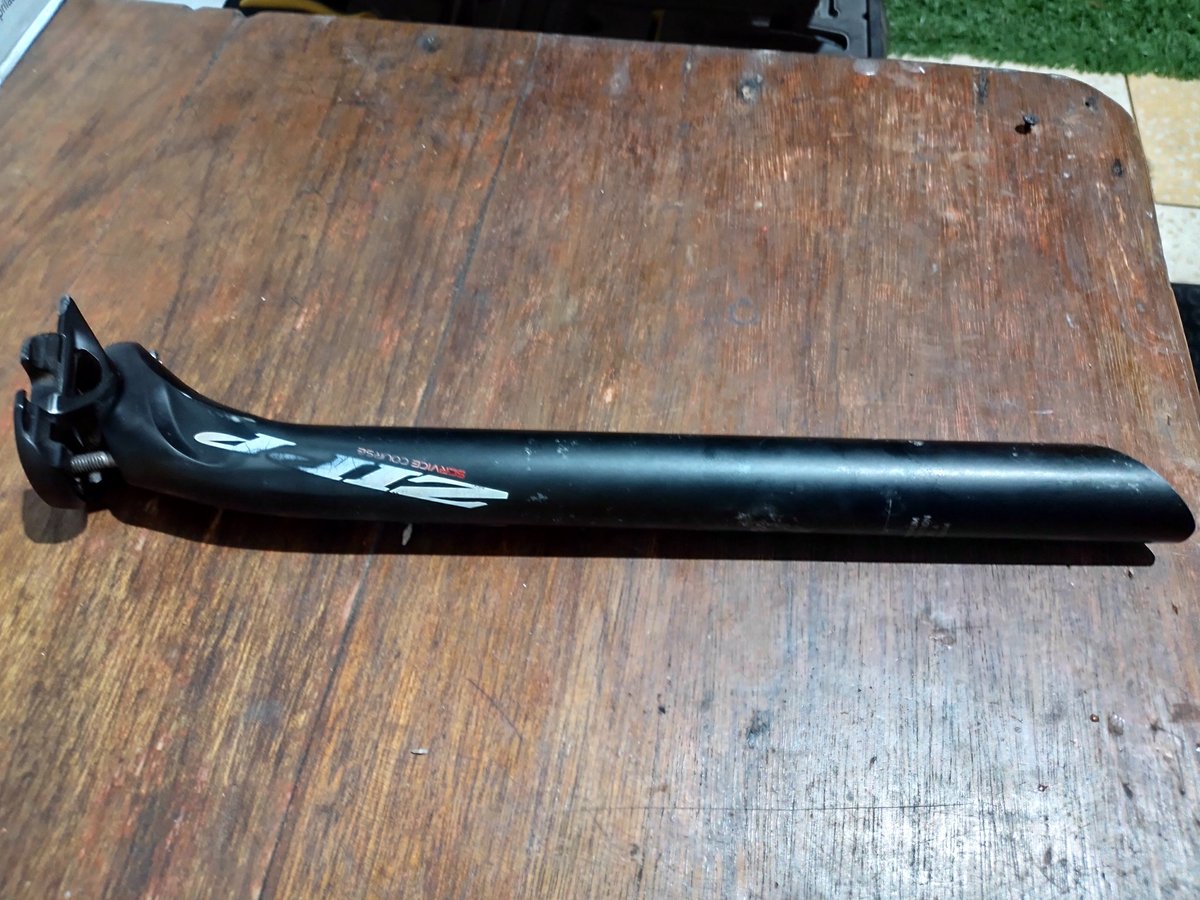 paman_58's tweet photo. WTS seatpost ZIPP seatbeak 31.6
400k
No 081919888950 #fnfjb https://t.co/Lu0hWy1SVn