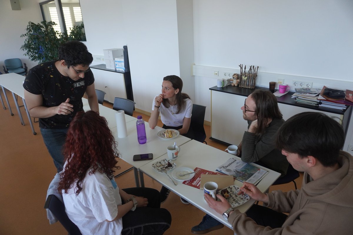 Dr. Maja Ilić (@majailiczg) on Twitter photo It was our pleasure to welcome @JanaIsanta yesterday at <a href="/uniinnsbruck/">@uniinnsbruck@social.uibk.ac.at</a> ILIM in Mondsee - as always, Jana gave an amazing & inspiring talk, followed by an interesting discussion. Thank you for your visit and for bringing good weather with you 😊 It was our pleasure to welcome @JanaIsanta yesterday at <a href="/uniinnsbruck/">@uniinnsbruck@social.uibk.ac.at</a> ILIM in Mondsee - as always, Jana gave an amazing & inspiring talk, followed by an interesting discussion. Thank you for your visit and for bringing good weather with you 😊