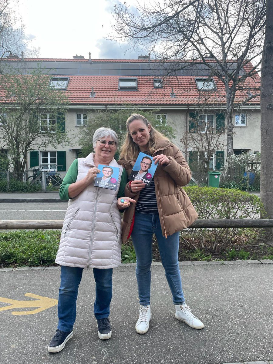 FDP Riehen-Bettingen (@fdpriehen) on Twitter photo Auch heute waren wir wieder fleissig für <a href="/lucaurgese/">Luca Urgese</a> und <a href="/ConradinCramer/">Conradin Cramer</a> in #Riehen unterwegs! #govote Auch heute waren wir wieder fleissig für <a href="/lucaurgese/">Luca Urgese</a> und <a href="/ConradinCramer/">Conradin Cramer</a> in #Riehen unterwegs! #govote