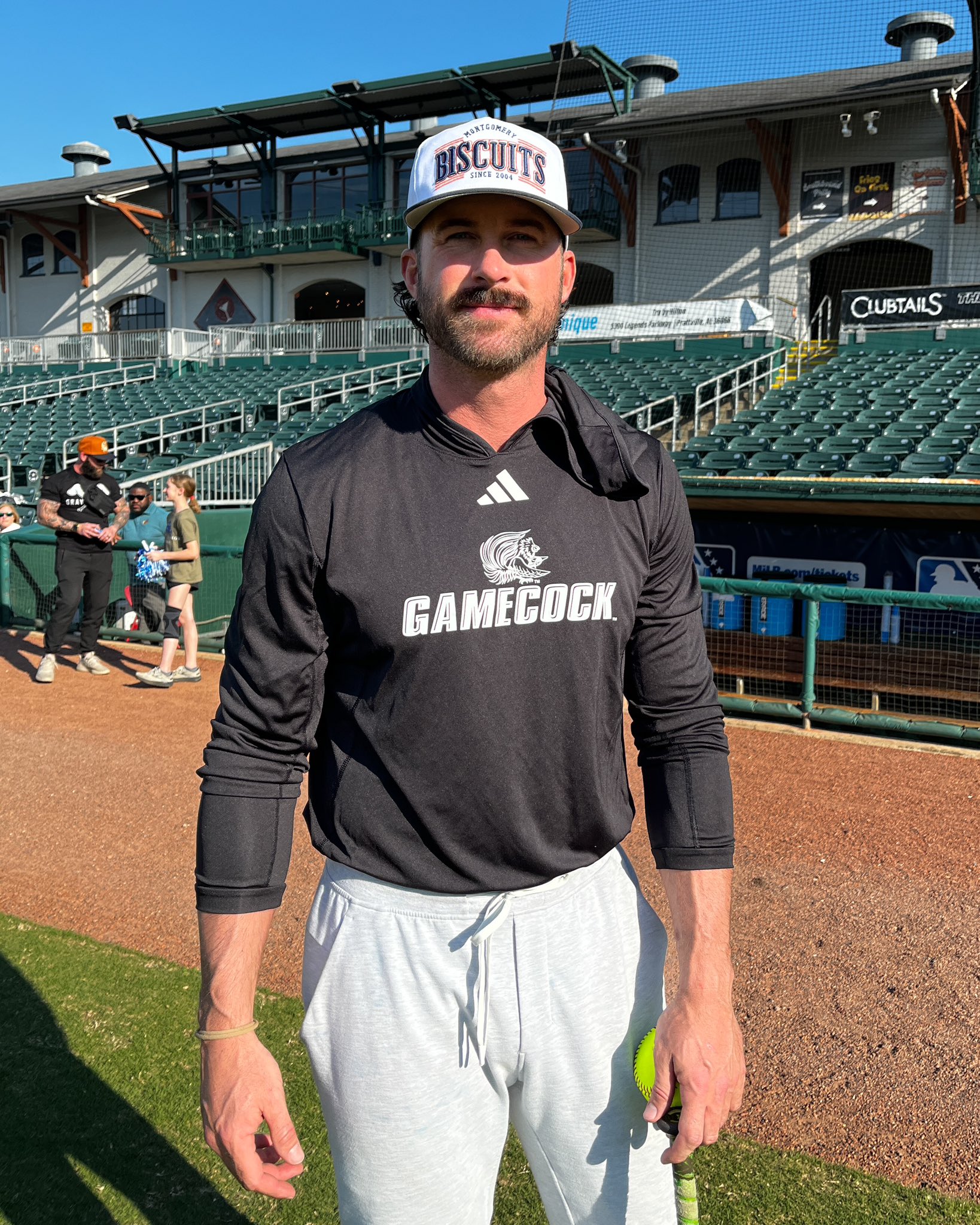 Montgomery biscuits hats hotsell