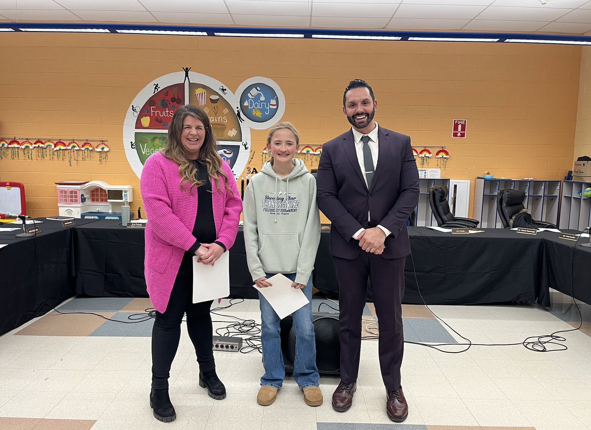 This week, the Board of Education celebrated our grades 4-8 students' incredible work from the science fair! Their dedication, creativity, and curiosity have set a high bar for what young scientists can achieve. #TheU