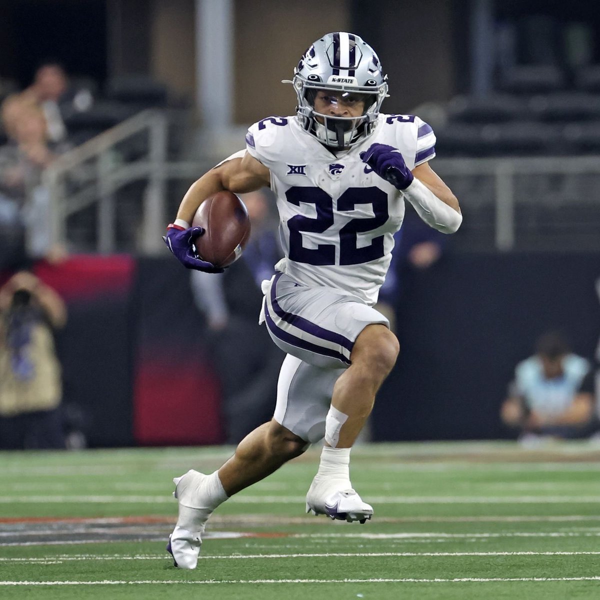 Ryver Peppers (@ryverpeppers22) on Twitter photo After an amazing conversation with <a href="/CoachKli/">Chris Klieman</a>, I am blessed to say I have received an offer from Kansas State University! 🟣⚪️#EMAW #AGTG <a href="/FortOFootball/">Fort Osage Indians</a> <a href="/CoachMdtwnBrown/">Craig Brown</a> <a href="/QuincyTillmon/">Coach Tillmon</a> <a href="/s_atagi/">Simo Atagi</a> <a href="/AllenTrieu/">Allen Trieu</a> After an amazing conversation with <a href="/CoachKli/">Chris Klieman</a>, I am blessed to say I have received an offer from Kansas State University! 🟣⚪️#EMAW #AGTG <a href="/FortOFootball/">Fort Osage Indians</a> <a href="/CoachMdtwnBrown/">Craig Brown</a> <a href="/QuincyTillmon/">Coach Tillmon</a> <a href="/s_atagi/">Simo Atagi</a> <a href="/AllenTrieu/">Allen Trieu</a>