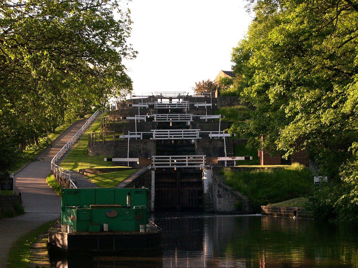 Opened #OnThisDay 1774
The Stunning Engineering Of #BingleyFiveRiseLocks On The Leeds & Liverpool Canal @CanalRiverTrust @IWA_UK @InlandWaterways