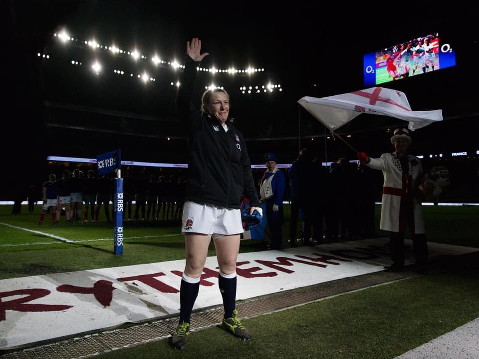 🏴󠁧󠁢󠁥󠁮󠁧󠁿Throwback Thursday, 9 years ago today I ran out to become a @RugbyCenturions in the @Womens6Nations , a day I will never forget ❤️