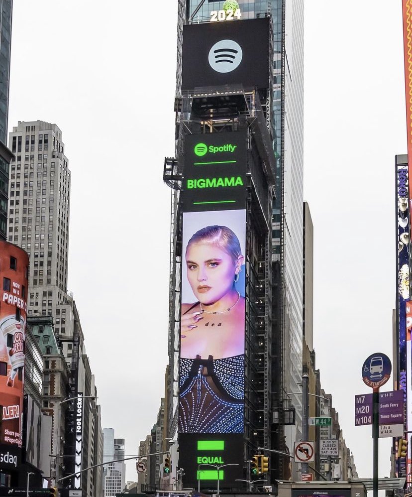 Mi hanno detto “tieni la bocca chiusa” Ho capito “vai e domina gli USA” Oggi a New York❤️‍🩹