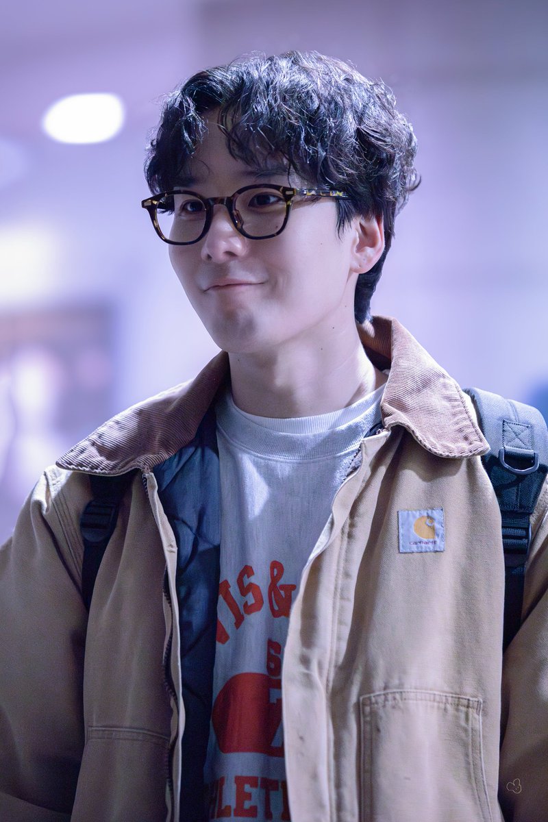 cheese_meom's tweet photo. 240321 이기완 배우님 퇴근길 https://t.co/SShlRD60aB
