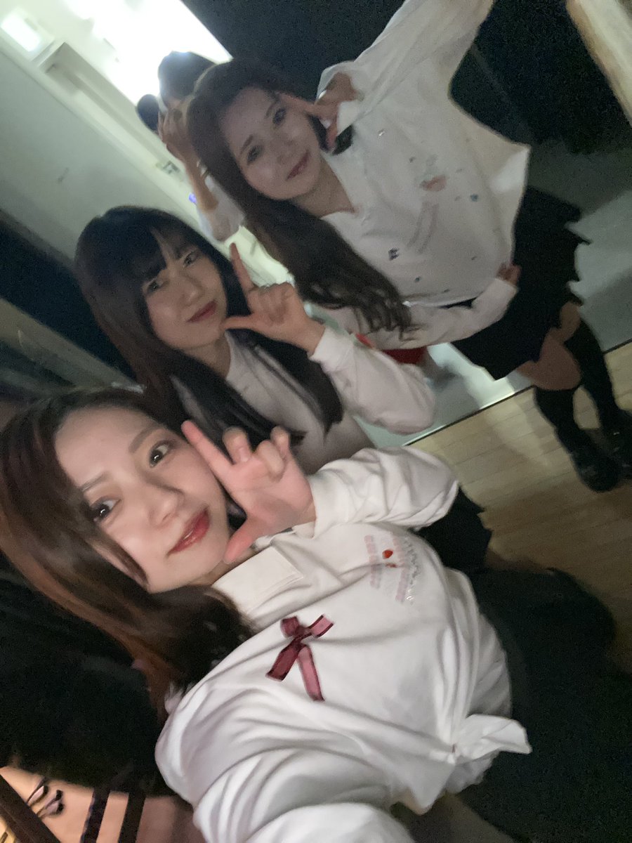 miracle_gaoyue's tweet photo. Emotion2日間お疲れ様でした！！！

1日目はIZ*ONEのhighlight、
2日目はオープニングアクトと
IVEのoff the recordと
ずっとやりたかったおまごるちゃんのshowerを
踊りました！！！！！

1日目酔っ払いすぎてダンスフラフラだったので
本番の日はジョッキ3杯までに控えますううう https://t.co/KE46AUJ2MU
