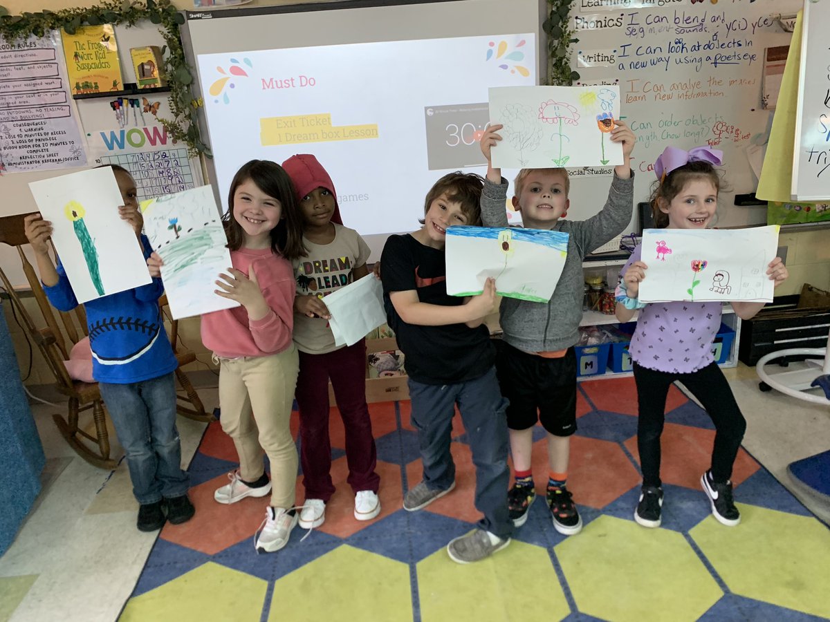 Taryn Jett (@missjettlex2) on Twitter photo While practicing ordering objects by length, these students worked with their table mates to create flowers, and then order themselves from who they thought had the tallest flower to the shortest flower. <a href="/lexingtonelemsc/">Lexington Elementary School</a> While practicing ordering objects by length, these students worked with their table mates to create flowers, and then order themselves from who they thought had the tallest flower to the shortest flower. <a href="/lexingtonelemsc/">Lexington Elementary School</a>