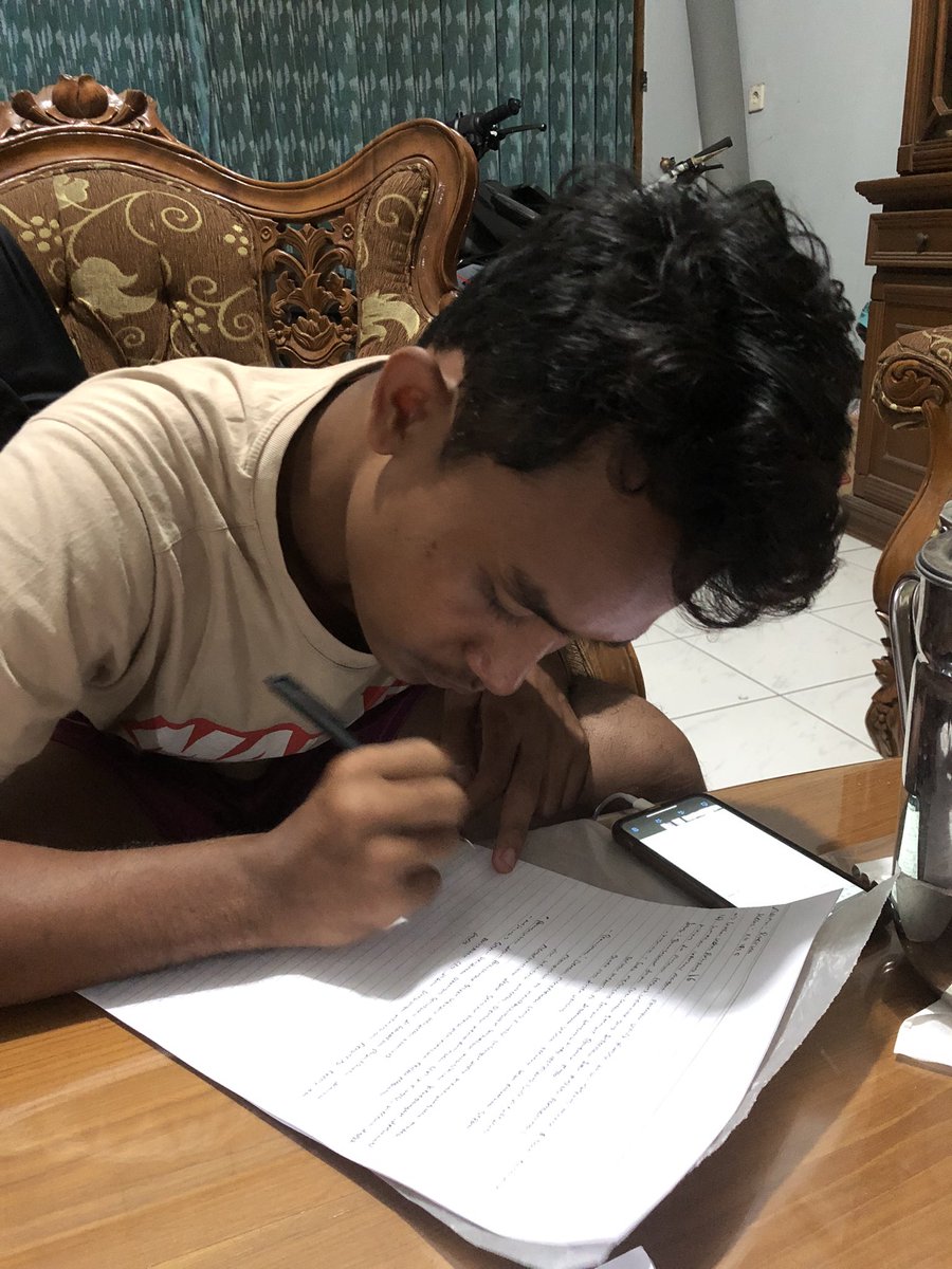 bpautie's tweet photo. jadi temen lagi, bantuin radika ngerjain tugas https://t.co/nx5jn8grks
