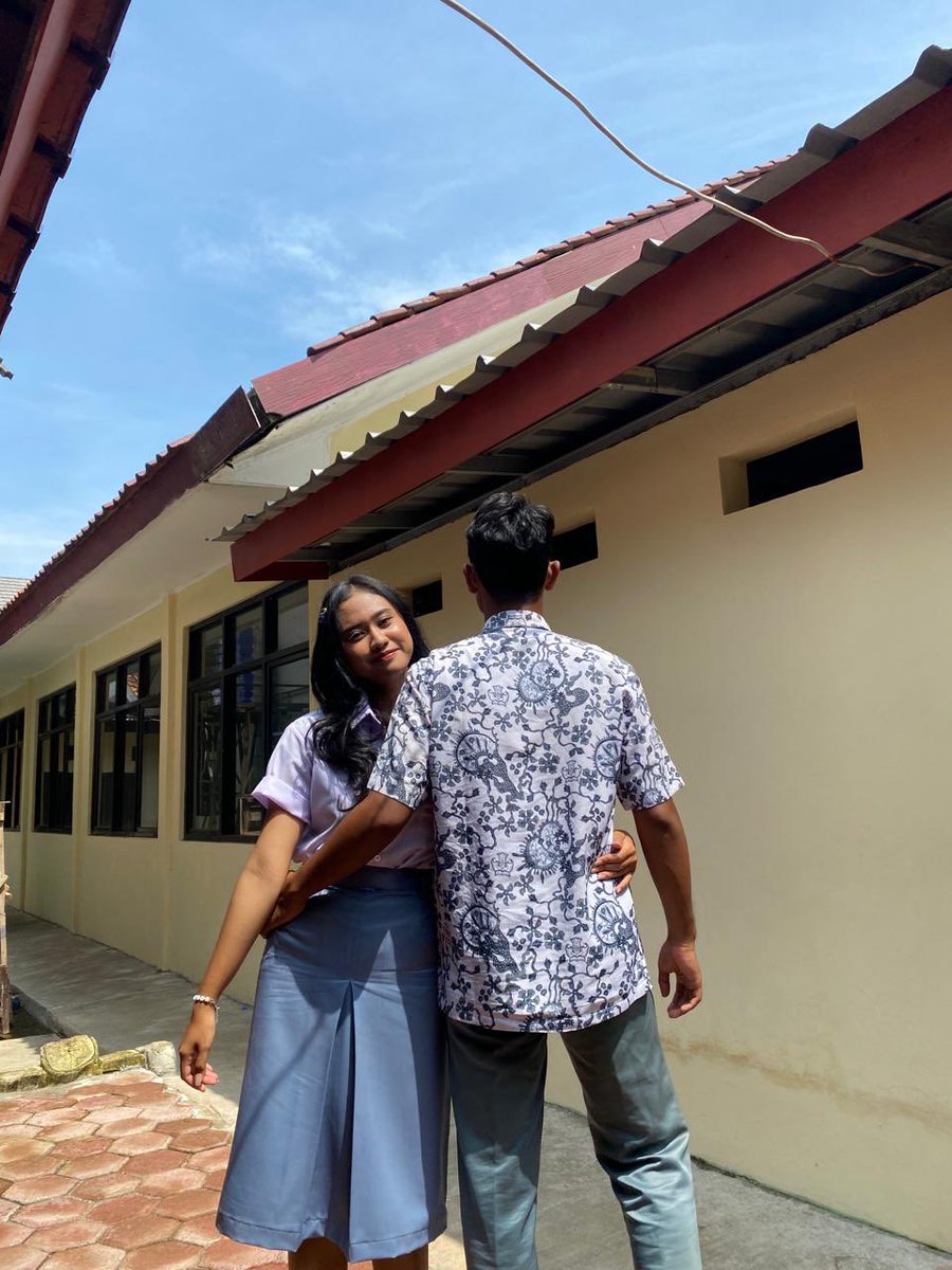 bpautie's tweet photo. after drama dilan, ada yg ngambek niihh https://t.co/Pj8QrDu395
