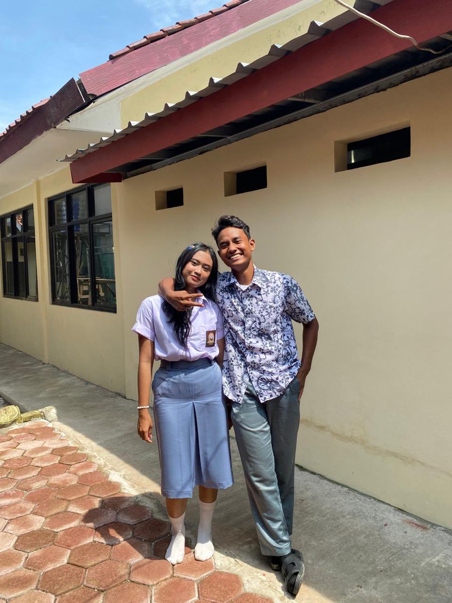 bpautie's tweet photo. after drama dilan, ada yg ngambek niihh https://t.co/Pj8QrDu395