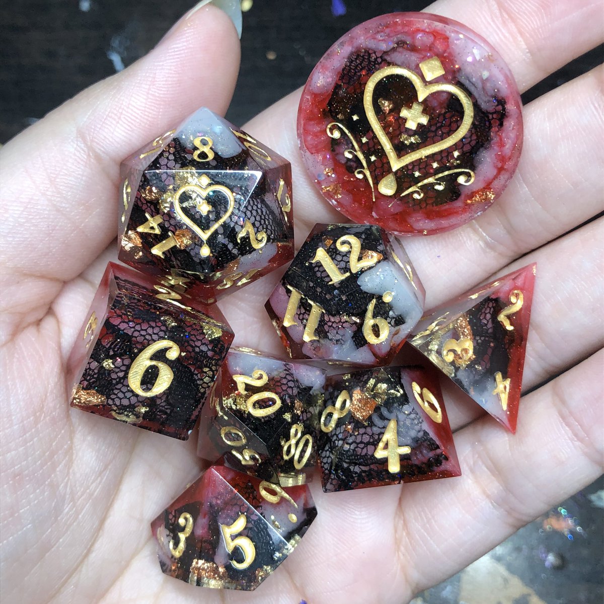 HealersHug's tweet photo. Temptess dice set! This set will be available in the shop this Saturday March 23 at 3pm PT

#dice #dicemaking #handmadedice #dicemaker #dnd #ttrpg #dungeonsanddragons #dicegoblin #diceset #d20 https://t.co/7g0PCefVKV
