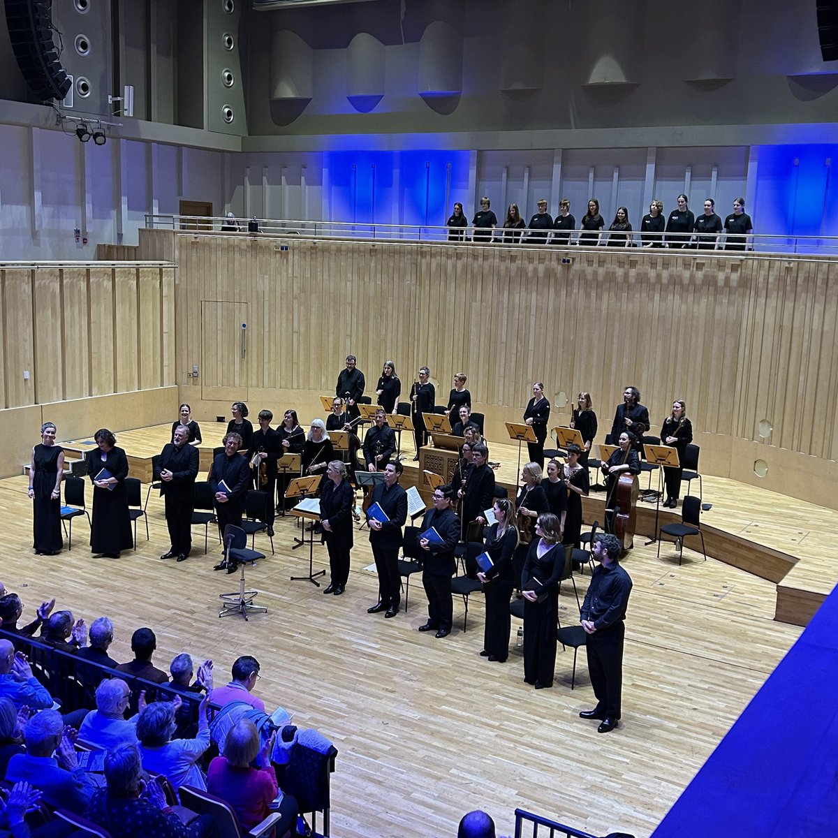 Wondrous performance of Bach’s Matthew Passion this eve @DunedinConsort @sjeannin, and a magically intimate one-per-part interpretation. @bethtaylormezzo #AnnaDennis #MatthewBrook @JoshuaEllicott #JessicaCale #SarahChampion @HiroshiAmako #ChristopherWebb & @RSNO Junior Chorus ❤️