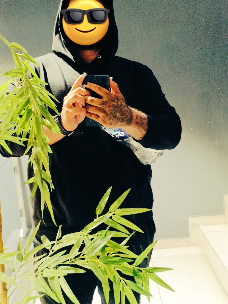 Vilksi's tweet photo. Otro día completado... Hoy se le dio duro a la espalda y bistec...

 #gym , #cambiofísico, #gymrat https://t.co/nLLPTZJt1h
