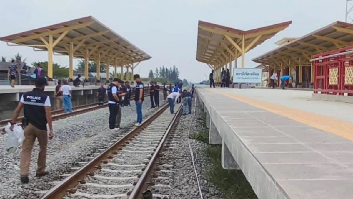 ThaiTrainGuide's tweet photo. A 24-year-old Canadian tourist died after falling from a train in Thailand on 21st March 2024.

The man was traveling with his girlfriend from Bangkok to Koh Tao on Rapid No. 167 night train. He reportedly went to smoke a cigarette at an open door between carriages at around 10:20pm. 

It is believed he was either sitting on the steps or leaning out of the doorway when the train passed through a station with a new elevated platform which hit him and caused him to fall from the train. His body was discovered the following day by a Cambodian workman. 

Source: Thai Rath

* It is illegal to smoke on trains in Thailand and there are signs throughout the train saying the fine is 5,000 baht. However, many people smoke between carriages or in the toilets and are ignored by train conductors. Cigarettes are also openly sold by vendors walking up and down the train.