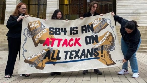 🇺🇸🗽KEY POINTS OF TEXAS ANTI-IMMIGRANT SB-4 LAW🧑🏻‍⚖️⚖️

Pushed by #Texas #Governor #Abbott, the #SB4 law has inspired other #Republican-led states to follow its steps.

On Wednesday, #President #AndresManuelLopezObrador ratified that Mexico will not accept migrants deported by Texas
