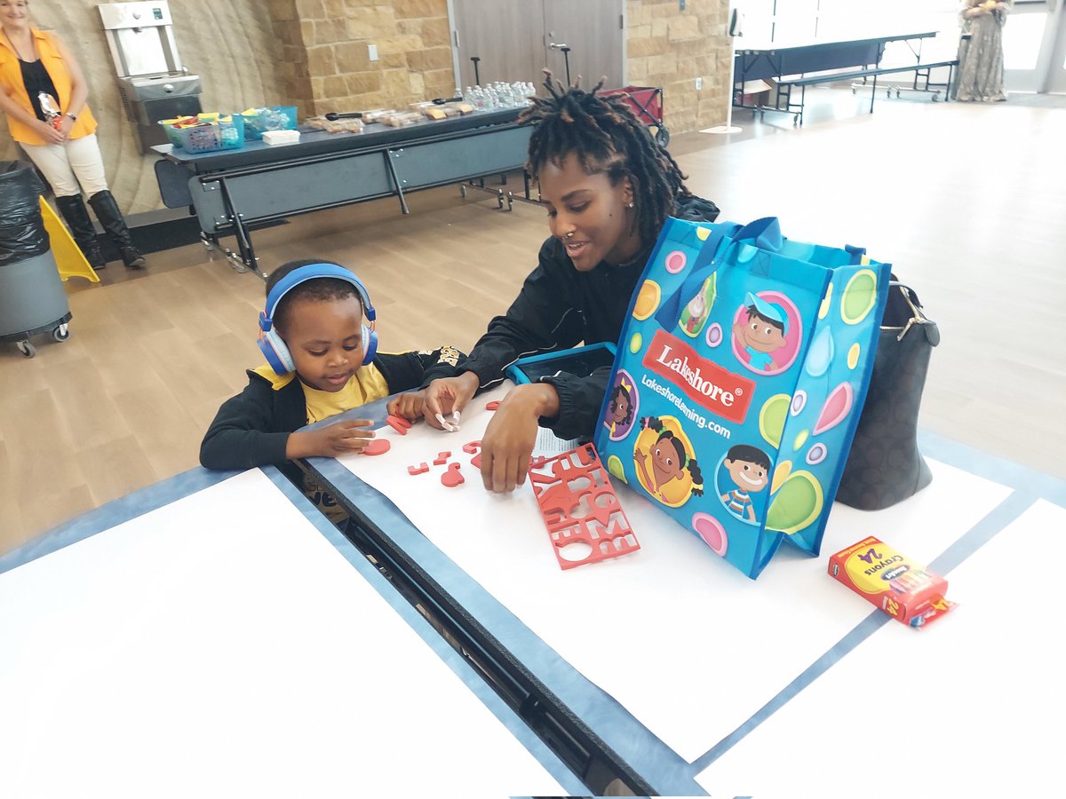Barela_ECE's tweet image. Our @HumbleISD_PREK families are doing a great job exploring the fun activities they have in their #BackpacksForSuccess!
@HumbleISD #HomeSchoolConnection
#ReadyForKinder
#PreKExplorers